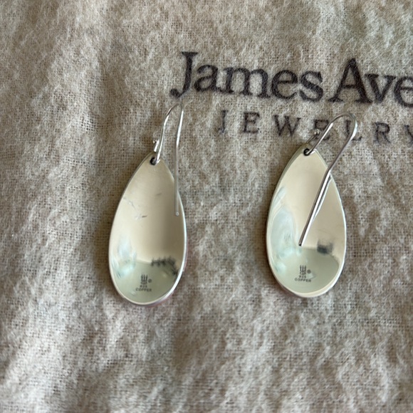 James Avery Floating Flower ear hooks - Picture 3 of 3